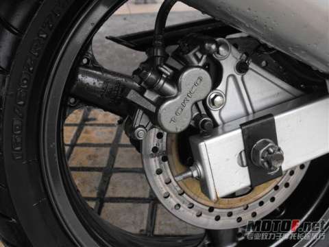 顺德17500元出售很新的7R一台