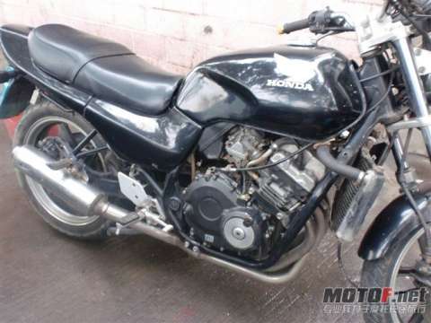 篮宝石250卖5800元