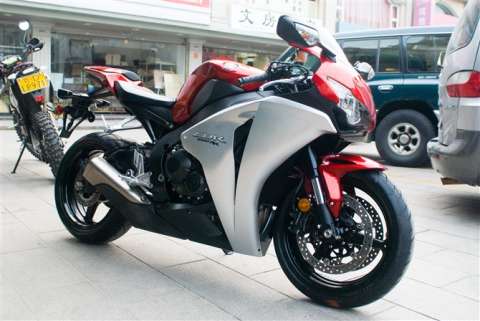 08年CBR1000RR