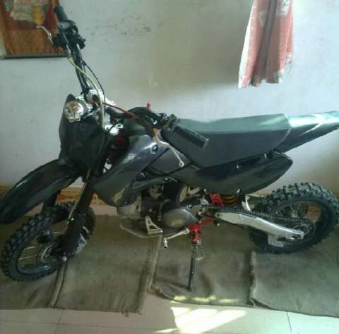 广东 江门 2500卖暴力小越野车