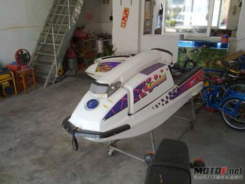 川崎550c单人艇