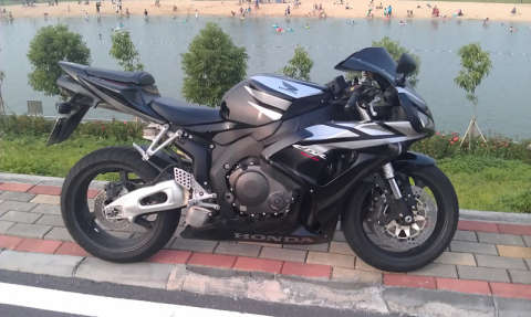 CBR1000暂停出售 V-MAX1200 MV910 XJR400 R1150R