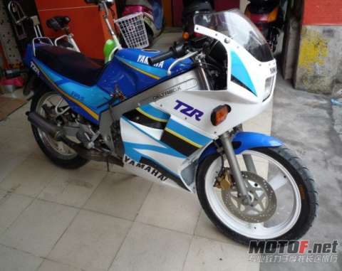 TZR125