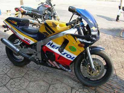 本田CBR250R