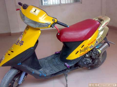 广州白云卖8.5成新本田DIO28期大改2800元