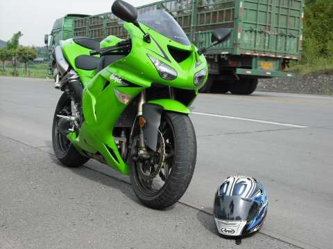 07 ZX-10R