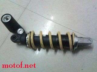 铃木RGSX750后避震