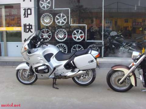 宝马R1150RT