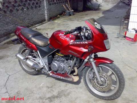 广东云浮市新兴县出售一台本田250C跑车`