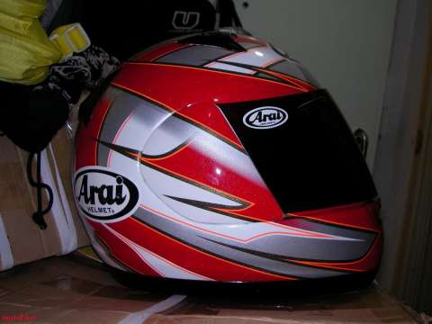  广东开平出售arai欧版彩花.1800