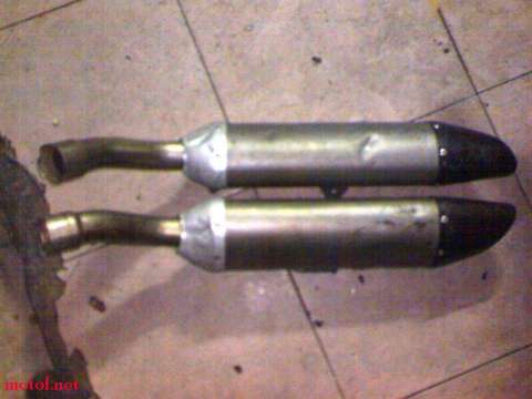 佛山1000元出售04年YAMAHA R1两边排气管