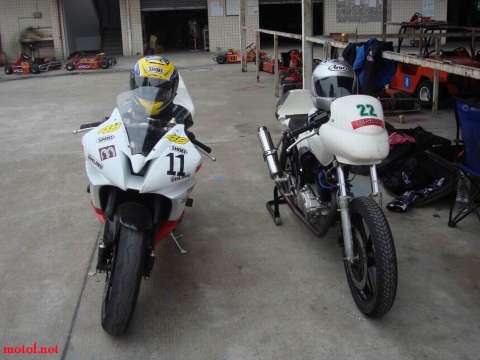 ＡＲＡＩ　ＲＸ７　ＲＲ４　