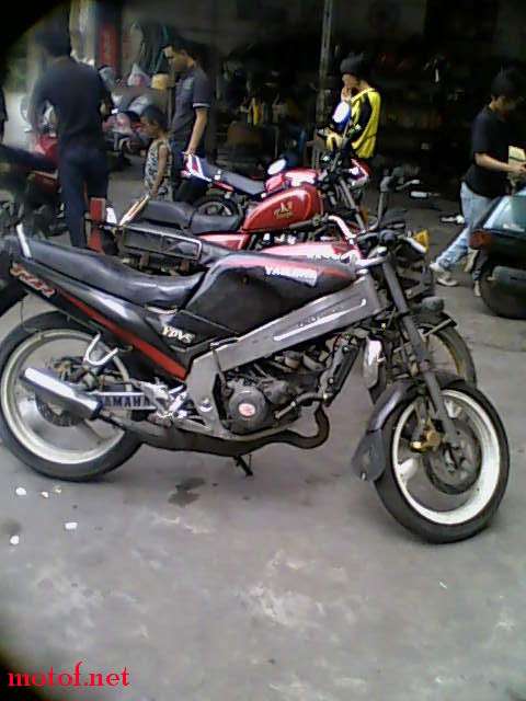 TZR125
