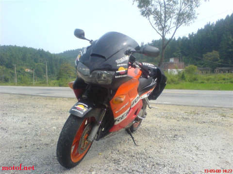 VFR800