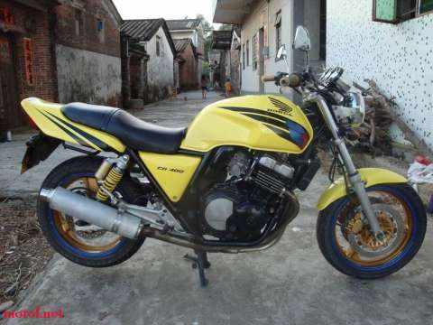 新静精神的CB400