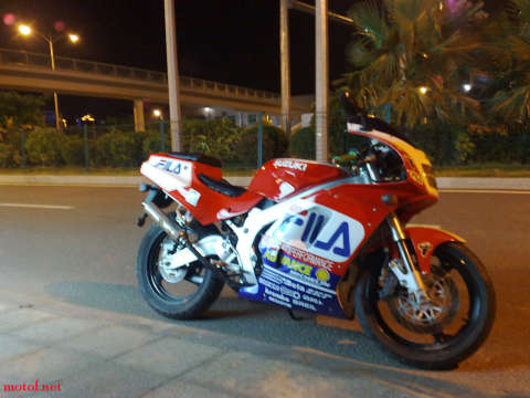 铃木RGT125