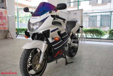 CBR600 F4
