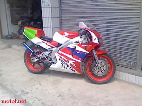 NSR250