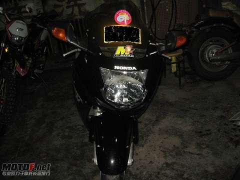 99电喷"黑鸟"CBR1100XX