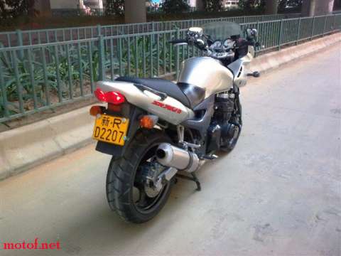 佛山出售03年ZR750/17800元