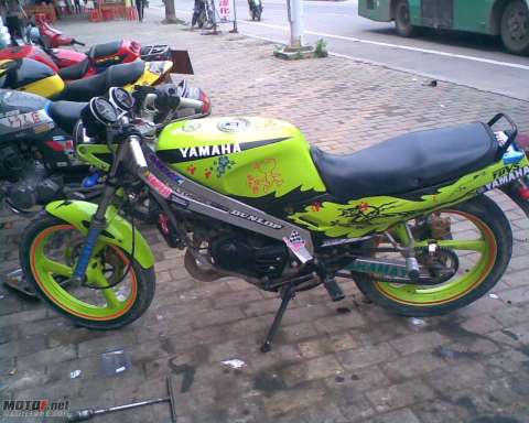 TZR125