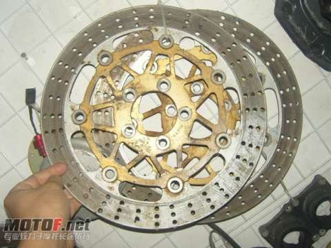 对V2刹车碟350 一条4冲排气150