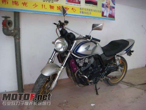 本田CB400 VTEC-1