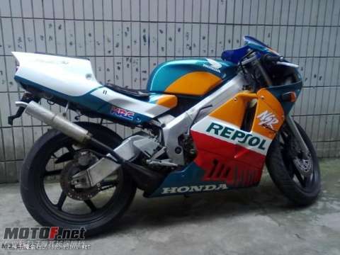 NSR250