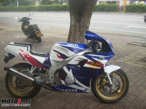 阳江7500元出售大板骨氷晶灯跑车