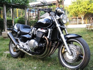 广东汕头代友出台车况超好的本田X4 1300CC