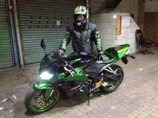 广州代友出售改装07 CBR600 F5。06 ABS顶版 VFR800、DUCATI 748R版、多台