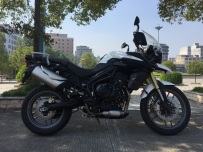 38000出凯旋老虎800拉力车