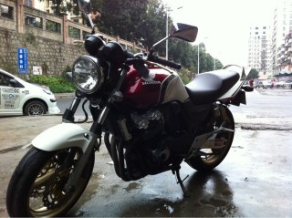 深圳出售一台精神VTEC3，价钱28888。可以小刀！