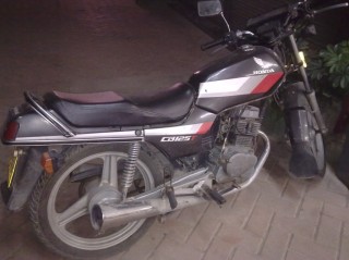 代友出售一台本田王