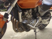 代友出售00年本田黄蜂600CC