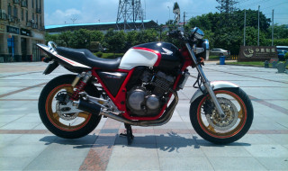 代车友发帖出售部超精神94CB400C卖烦咯！大刀1000