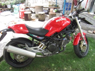 台山公益26800出售杜卡迪M750···纯水的···接刀