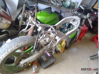 出售RGV21期车架 大包围