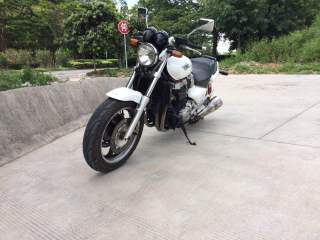 本田X4 扭力犀牛大排量摩托车