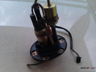 韶关贱卖CBR954汽油泵泵一个