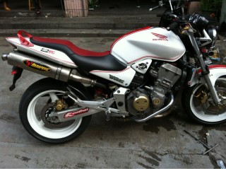 东莞石排.代友出售.黄蜂919. 车况无敌.  欢迎试车. 价钱32000元.不刀