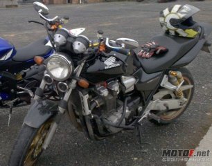 开平出04款CB1300，35000接刀。(最后一次降价31000)急换！！！