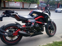 出售黑色～春风650一台