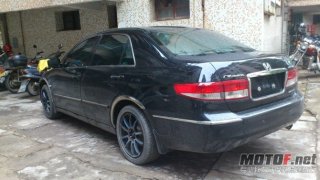 出售AGV梦想时光，排气，摩托汽车双光透镜，音响等等......FGK日本喉王.改装胎铃等...