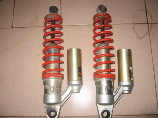 佛山南海出闲置CB后叉一对750元.