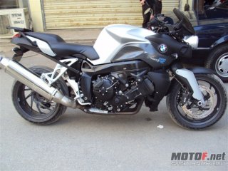 湖南享驭驱摩人机车出多台公升车