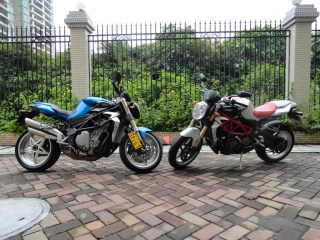 代友出售07年意大利艺术品阿古斯塔MV910