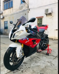 惠州市博罗县园洲镇出售12年宝马S1000RR。