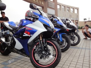 新春降价大酬宾广东湛江出售07GSX-R1000`