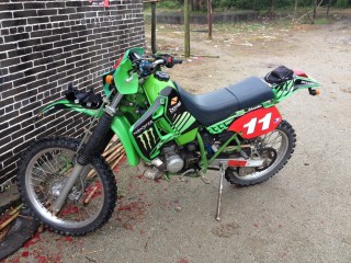 出售精神运动员【两冲】越野车8800元